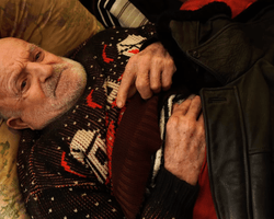 "У него были все справки": ТЦК мобилизовал единственного сына, который ухаживал за прикованным к постели мужчиной