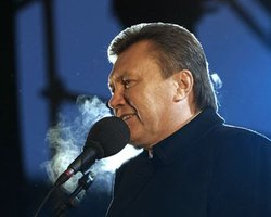 Обработано 52.10% протоколов. Лидирует Янукович с 49.64% голосов украинцев