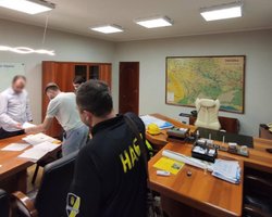НАБУ проводит обыски у подельников Новака по делу о хищениях в Укравтодоре