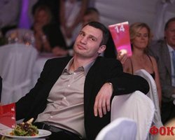 Виталий Кличко пожелал Валуеву проучить Хэя