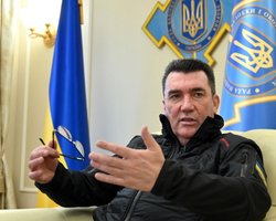 Решение по санкциям против каналов Шуфрича и Козака приняли письменным голосованием, — Данилов