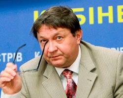 Правительство Азарова ведет Украину к дефолту, - экс-министр финансов