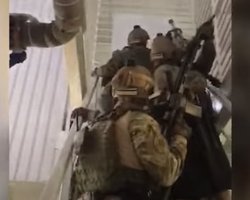 МВД показало, как КОРД задерживал подозреваемых в перестрелке в Броварах