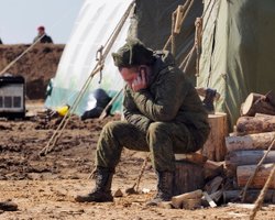 Российские военные могли погибнуть в Макеевке из-за смартфонов: мнение экспертов