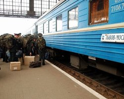 75 украинских военных отправились в Москву на День Победы