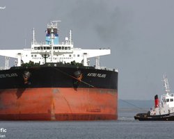 "Не втік": військові США захопили тіньовий танкер після недовгої погоні (відео)