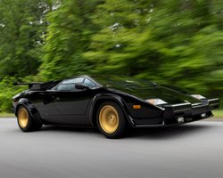 Легендарна капсула часу: виявлено суперкар Lamborghini Countach у новому стані (фото)
