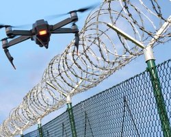 Накрывать сеткой-рабицей: в Госдуме РФ назвали новый способ борьбы с "дронами ВСУ"