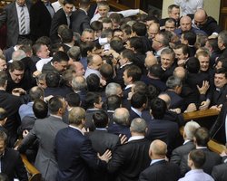 Названы самые злостные прогульщики заседаний новой Верховной Рады