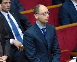 Яценюк заявил, что Тимошенко согласна на частичное помилование