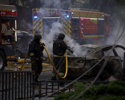 Спеціально вибрали час: Дніпро атакували "Шахеди" з особливою бойовою частиною (фото, відео)