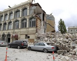 В Новой Зеландии траур: страна в руинах, под завалами сотни людей