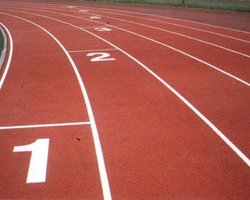 На беговых дорожках чиновники растратили более миллиона гривен