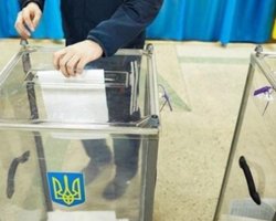 Післявоєнні вибори в Україні: в ЦВК пояснили, як голосуватимуть біженці