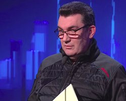 Секретарь СНБО Данилов назвал пандемию коронавируса "биологической мировой войной" (видео)