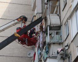 Взрыв квартиры на Позняках: в соседнем доме по стенам пошли трещины