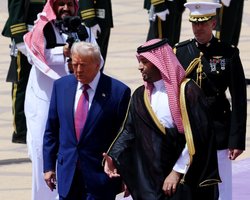 Франція скликає радбез, а Пакистан просить відстрочку: реакція світу на погрози Трампа знищити Іран