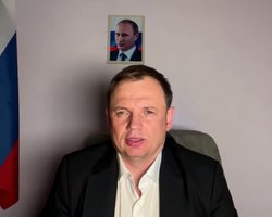 "Путешественник на тот свет": в сети публикуют мемы о Стремоусове, погибшем в ДТП