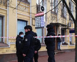 Стрельба у здания СБУ в Киеве: суд арестовал троих подозреваемых (фото, видео)