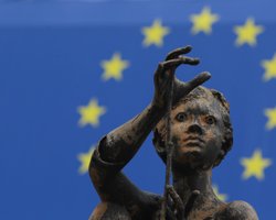 В Брюсселе открылся саммит по спасению евро