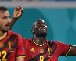 Роналду встретится с Лукаку: кто сегодня играет на Евро 2020