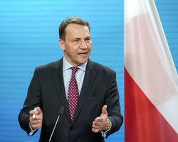 ЄС має готуватися до війни, яку "пережили наші діди": РФ здатна напасти на НАТО, — Сікорський