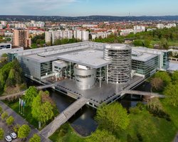 Volkswagen впервые за почти 90 лет закрывает завод в Германии — причина известна