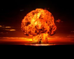 В мире растет страх перед потенциальной новой ядерной гонкой между США и Россией, — Bloomberg