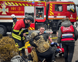 "Подлый удар подонков": Зеленский пообещал "справедливую реакцию" на обстрел Одессы (видео)