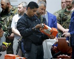 Боевики передали черные ящики Боинга представителям Малайзии