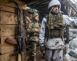 Жестокие бои продолжаются: в Минобороны рассказали о ситуации в Соледаре