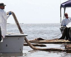 Создан  робот для очистки морей и океанов от разливов нефти