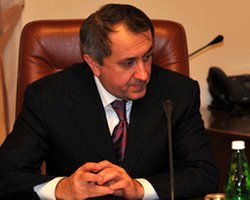 Политический беженец Данилишин просит привезти ему дипломы