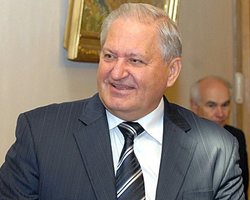 Ефремов: Тихонова не уволили, он ушел по договоренности