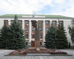 В Ровно действующий мэр не смог победить за один тур