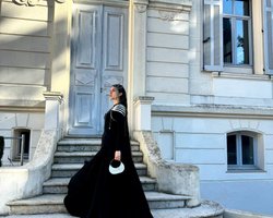 Стилист раскритиковала образ Jerry Heil на красной дорожке Каннского кинофестиваля (фото)