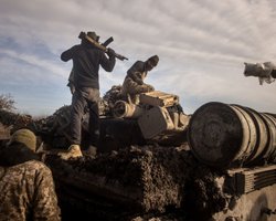 Бойцы ВСУ стабилизировали фланги Бахмута в свою пользу, — британская разведка