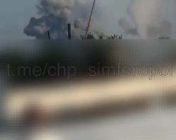 В Крыму прогремели мощные взрывы: более 10 БПЛА атаковали полуостров (фото, видео)