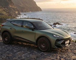 Новый флагман: CUPRA готовит стильный спортивный кроссовер (фото)