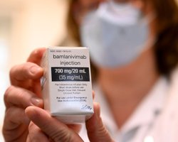 США передадуть Україні інноваційні ліки від COVID-19 на 20 млн доларів