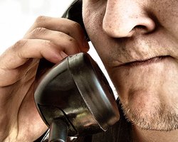 В массовых анонимных звонках о бомбах в РФ подозревают ИГИЛ