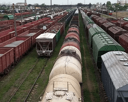 Від шоколаду до туалетного паперу: Білорусь вводить обмеження на імпорт українських товарів