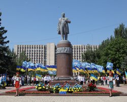 Поклонники России в Донецке осквернили памятник Шевченко