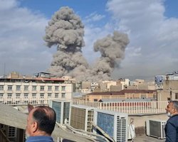 Воздушные удары и расчет США на поддержку антиправительственных сил: как рассматривают в Украине операцию против Ирана