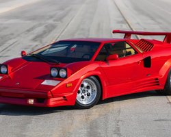 Эксклюзивы на $17 миллионов: на аукцион выставили впечатляющую коллекцию суперкаров (фото)