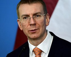 Латвия призвала Россию отпустить украинских моряков