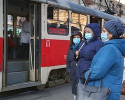 В Украине будет "адаптивный карантин", а маски и дезинфекторы никуда не денутся, – Шмыгаль