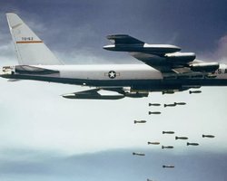 Победитель МиГа: Академия ВВС США отдает дань памяти стрелку В-52