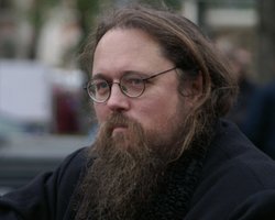 Российский диакон обозвал сторонников Путина панк-сталинистами 