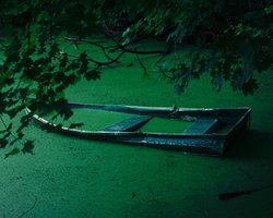 Возвращалась в Херсон. В лодке на Днепре от автоматной очереди погибла женщина